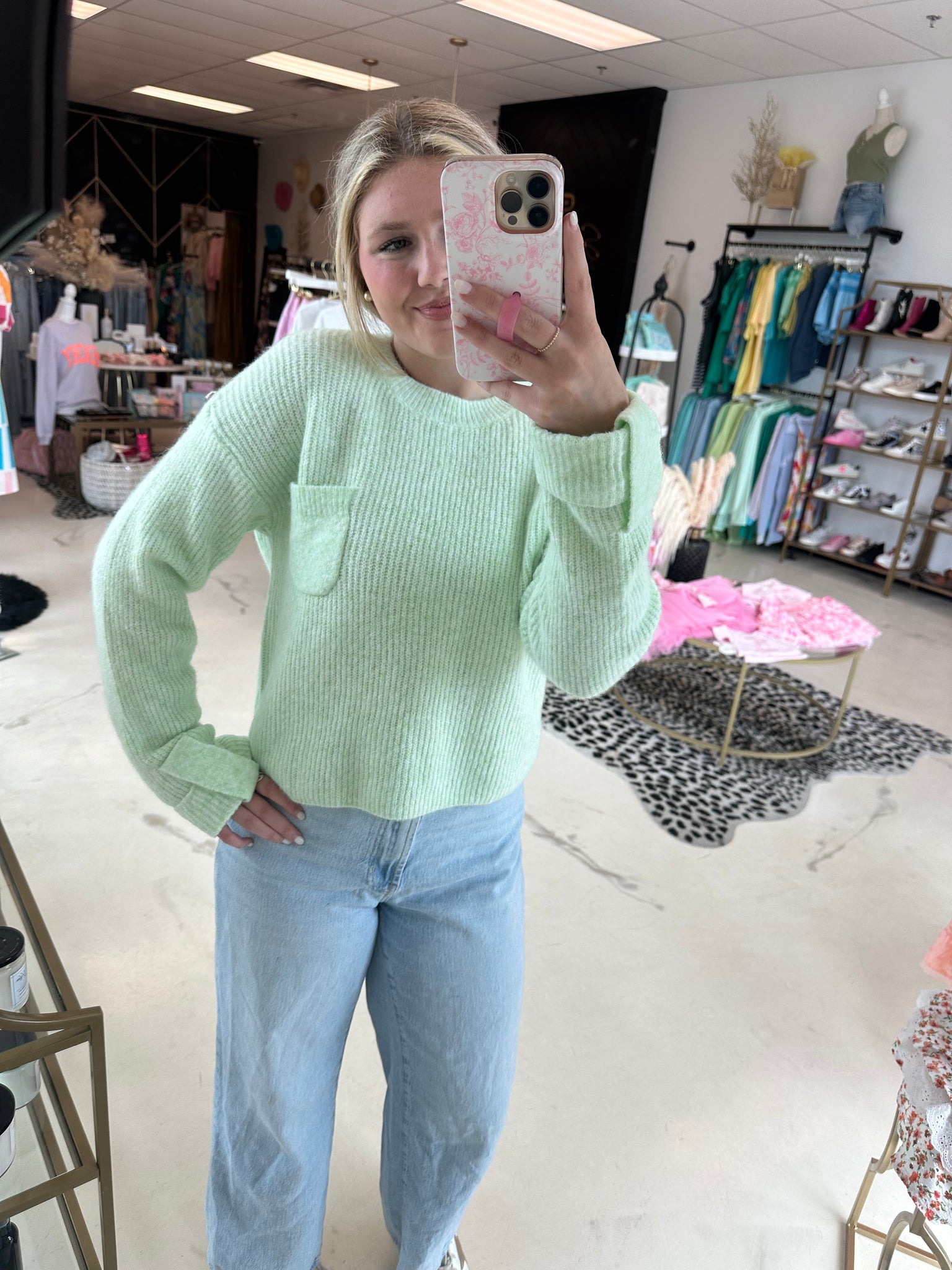 Pocket Sweater// Lime